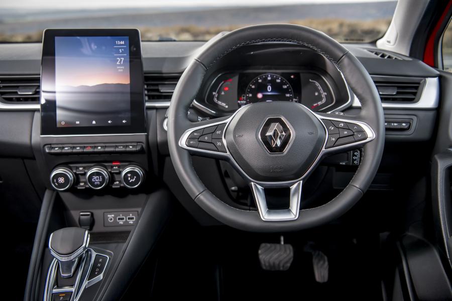 Торпедо Renault Captur S-Edition 2019 года  (UK) (фото 38 из 40)
